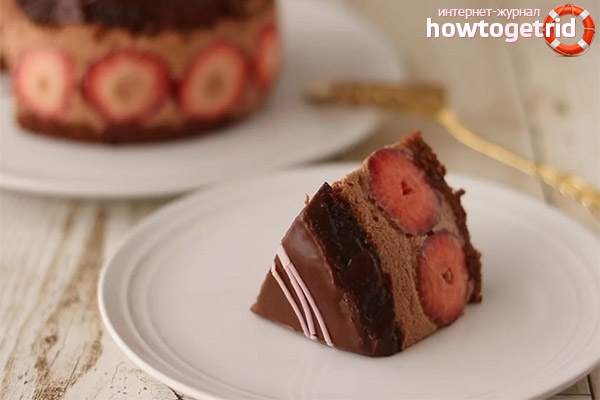 шоколадова торта с ягоди